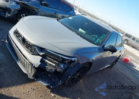 2025 Honda Civic Hybrid Sport/Sport Touring from USA, damaged, VIN 2HGFE4F87SH327155